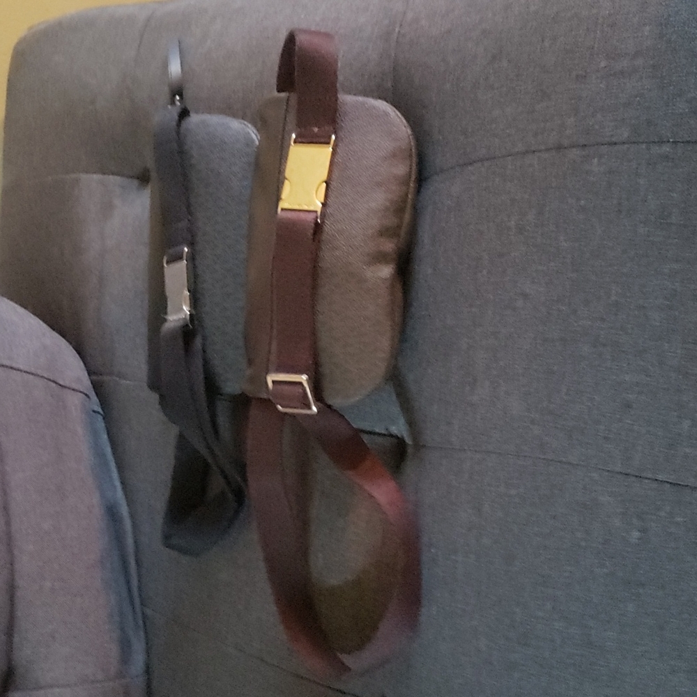 Sold - Picture 3 of 4